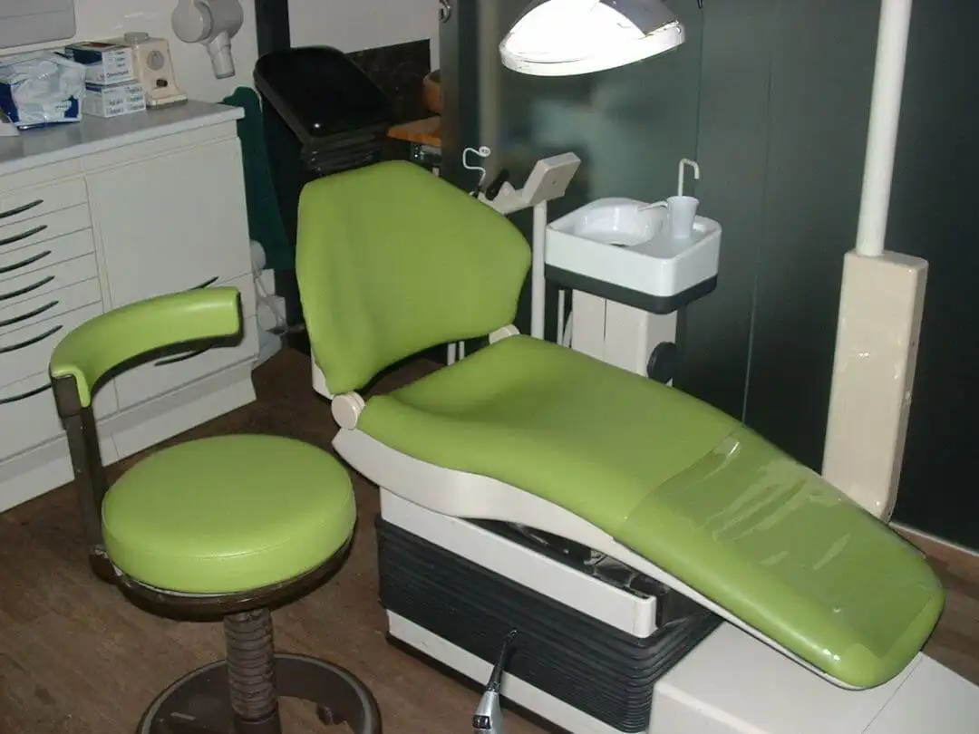 Habillage de fauteuil dentaire mobilier médical