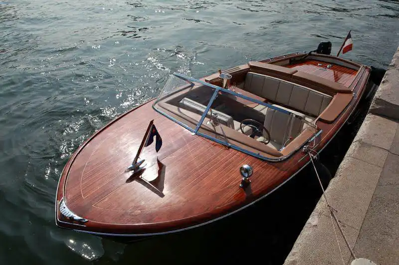 Réfection Intérieur Frégate bateaux