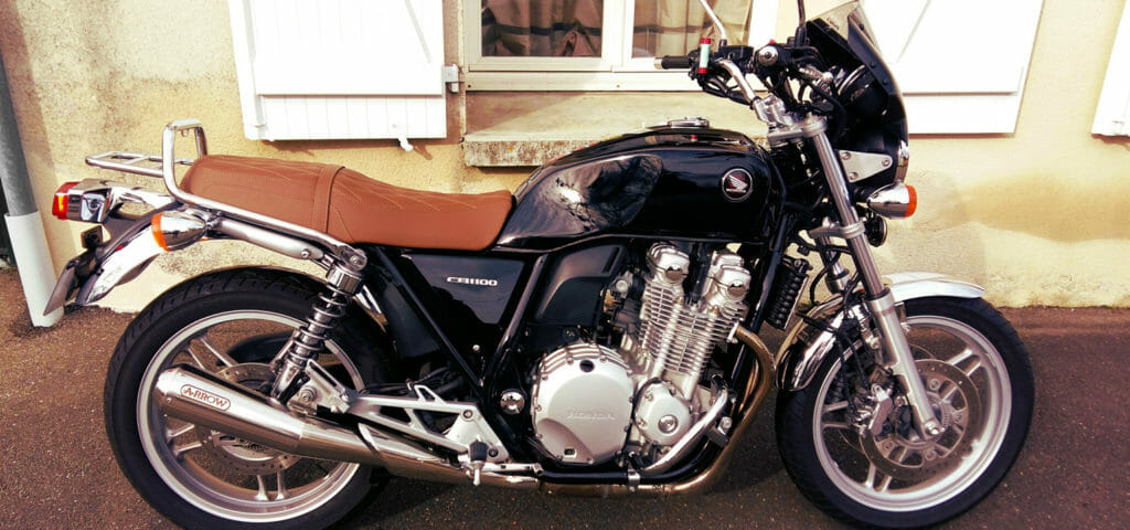 restauration sellerie moto
